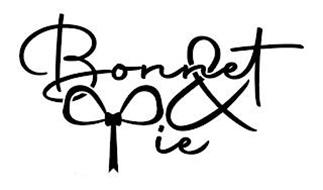 BONNET & TIE